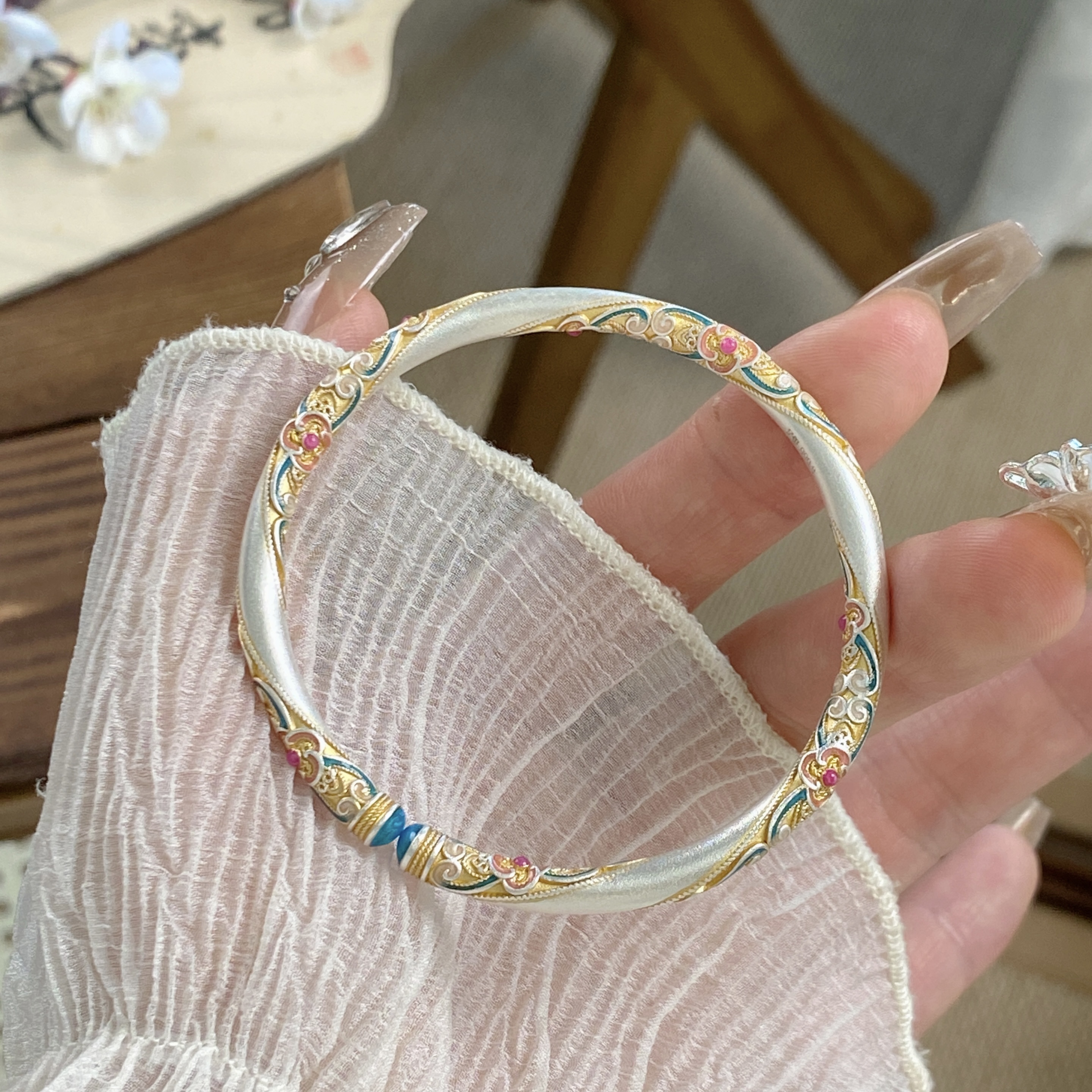 山月银坠项链